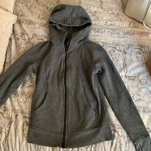Lululemon sweatshirt